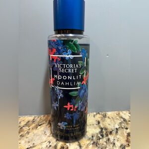 90% full Victoria's Secret Moonlit Dahlia Fragrance Mist - Blue and Red Floral